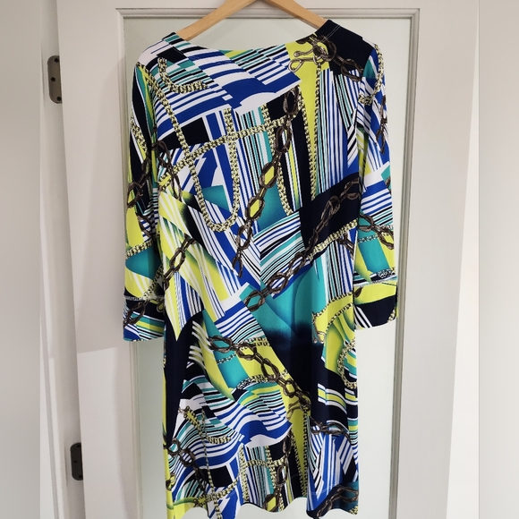 Retro type dress size medium - Picture 2 of 3